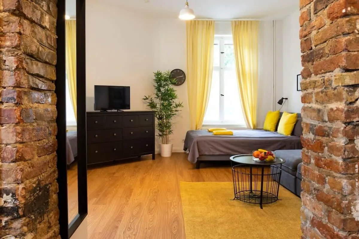 Shabby Chic Plus Self Checkin And Free Street Parking location